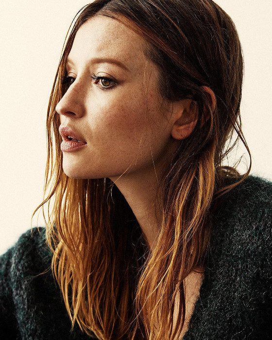 Emily Browning - Interview